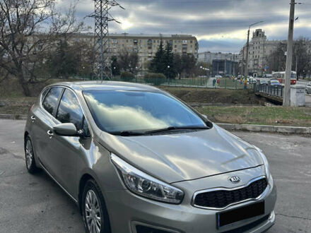 Кіа Сід 2016 у Харкові на Automoto.ua Бежевий Кіа Сід, об'ємом двигуна 1.59 л та пробігом 67 тис. км за 12100 $, фото 1 на Automoto.ua