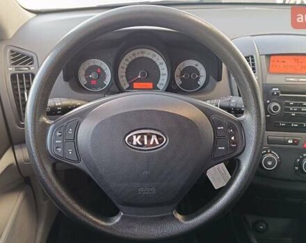 Кіа Сід 2007 у Києві на Automoto.ua Чорний Кіа Сід, об'ємом двигуна 1.4 л та пробігом 109 тис. км за 4885 $, фото 12 на Automoto.ua