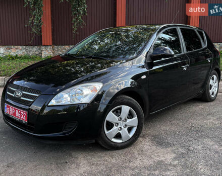 Черный Киа Сид, объемом двигателя 1.4 л и пробегом 219 тыс. км за 5800 $, фото 1 на Automoto.ua