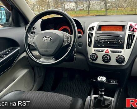 Чорний Кіа Сід, об'ємом двигуна 1.6 л та пробігом 310 тис. км за 5990 $, фото 12 на Automoto.ua