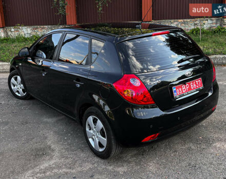 Черный Киа Сид, объемом двигателя 1.4 л и пробегом 219 тыс. км за 5800 $, фото 14 на Automoto.ua