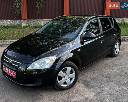 Черный Киа Сид, объемом двигателя 1.4 л и пробегом 198 тыс. км за 6200 $, фото 1 на Automoto.ua