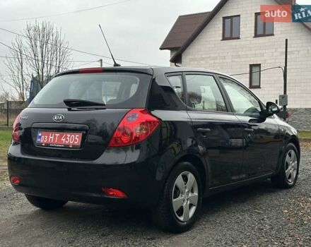 Черный Киа Сид, объемом двигателя 1.6 л и пробегом 238 тыс. км за 5700 $, фото 3 на Automoto.ua