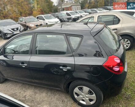 Черный Киа Сид, объемом двигателя 1.4 л и пробегом 161 тыс. км за 5500 $, фото 14 на Automoto.ua
