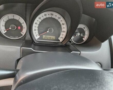 Черный Киа Сид, объемом двигателя 1.4 л и пробегом 243 тыс. км за 5400 $, фото 8 на Automoto.ua