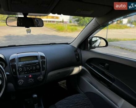 Черный Киа Сид, объемом двигателя 1.6 л и пробегом 238 тыс. км за 6300 $, фото 10 на Automoto.ua