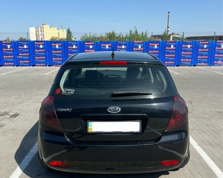 Черный Киа Сид, объемом двигателя 1.4 л и пробегом 260 тыс. км за 4200 $, фото 2 на Automoto.ua