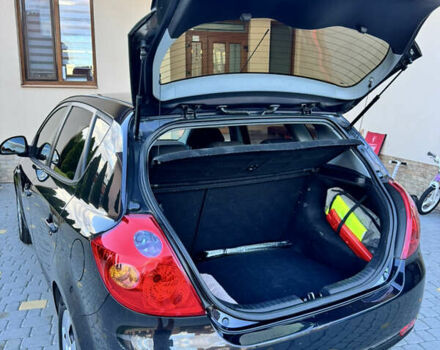 Черный Киа Сид, объемом двигателя 1.4 л и пробегом 293 тыс. км за 4300 $, фото 3 на Automoto.ua