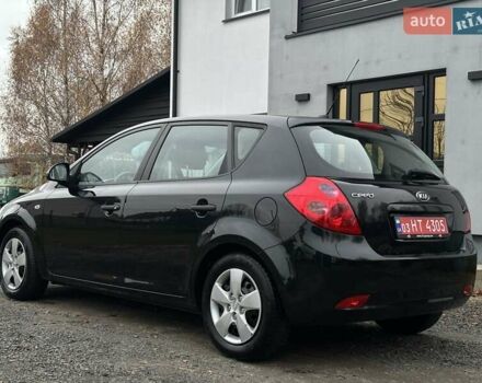 Черный Киа Сид, объемом двигателя 1.6 л и пробегом 238 тыс. км за 5700 $, фото 2 на Automoto.ua
