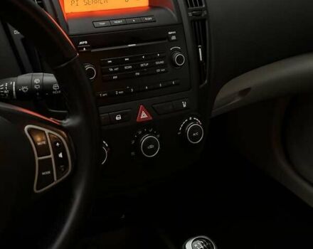 Черный Киа Сид, объемом двигателя 1.6 л и пробегом 238 тыс. км за 5700 $, фото 25 на Automoto.ua