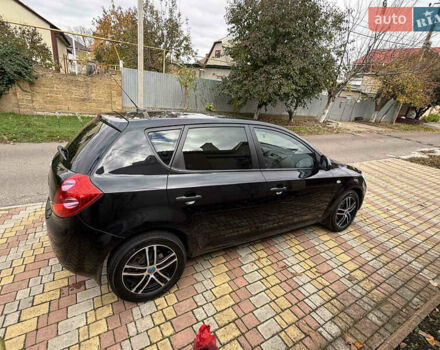 Черный Киа Сид, объемом двигателя 1.6 л и пробегом 203 тыс. км за 5900 $, фото 11 на Automoto.ua