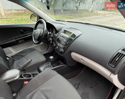 Черный Киа Сид, объемом двигателя 1.6 л и пробегом 203 тыс. км за 5900 $, фото 21 на Automoto.ua