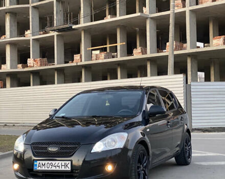 Черный Киа Сид, объемом двигателя 1.58 л и пробегом 333 тыс. км за 5200 $, фото 4 на Automoto.ua