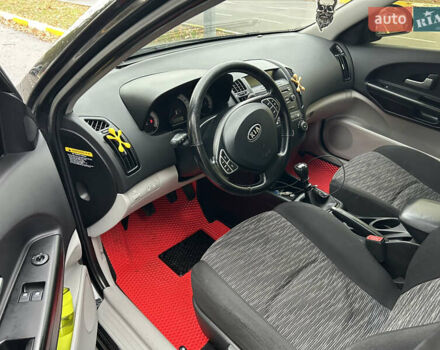 Черный Киа Сид, объемом двигателя 1.6 л и пробегом 270 тыс. км за 5200 $, фото 9 на Automoto.ua