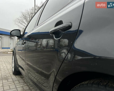 Черный Киа Сид, объемом двигателя 2 л и пробегом 188 тыс. км за 6000 $, фото 7 на Automoto.ua