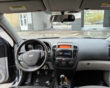 Чорний Кіа Сід, об'ємом двигуна 1.6 л та пробігом 338 тис. км за 3500 $, фото 7 на Automoto.ua