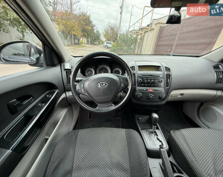 Черный Киа Сид, объемом двигателя 1.6 л и пробегом 203 тыс. км за 5900 $, фото 22 на Automoto.ua