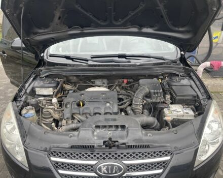 Чорний Кіа Сід, об'ємом двигуна 1.4 л та пробігом 227 тис. км за 6500 $, фото 7 на Automoto.ua