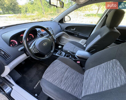 Чорний Кіа Сід, об'ємом двигуна 0 л та пробігом 161 тис. км за 5799 $, фото 13 на Automoto.ua