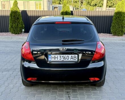 Черный Киа Сид, объемом двигателя 1.4 л и пробегом 250 тыс. км за 5200 $, фото 3 на Automoto.ua