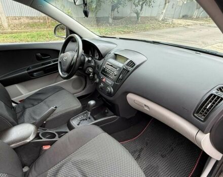 Черный Киа Сид, объемом двигателя 1.6 л и пробегом 203 тыс. км за 5900 $, фото 21 на Automoto.ua