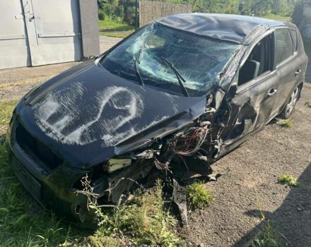 Киа Сид 2007 в Долине на Automoto.ua Черный Киа Сид, объемом двигателя 1.6 л и пробегом 170 тыс. км за 1000 $, фото 3 на Automoto.ua