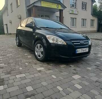 Черный Киа Сид, объемом двигателя 1.6 л и пробегом 280 тыс. км за 4500 $, фото 5 на Automoto.ua