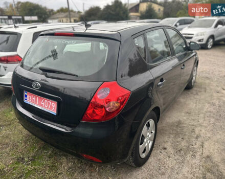Черный Киа Сид, объемом двигателя 1.4 л и пробегом 161 тыс. км за 5500 $, фото 1 на Automoto.ua