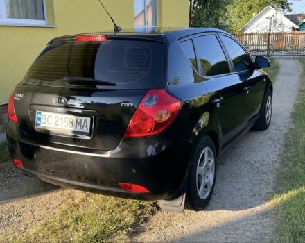Чорний Кіа Сід, об'ємом двигуна 1.6 л та пробігом 258 тис. км за 5300 $, фото 2 на Automoto.ua