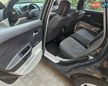 Черный Киа Сид, объемом двигателя 1.4 л и пробегом 243 тыс. км за 5400 $, фото 12 на Automoto.ua