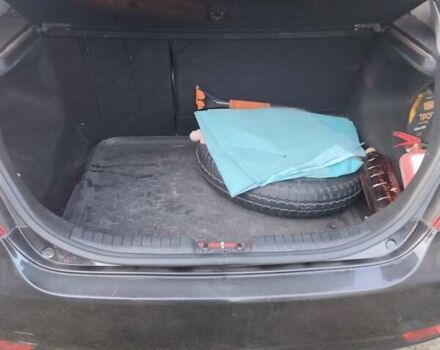 Черный Киа Сид, объемом двигателя 1.4 л и пробегом 260 тыс. км за 5500 $, фото 2 на Automoto.ua