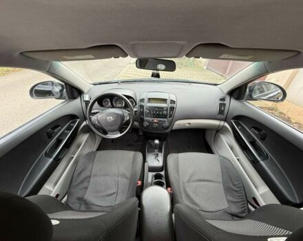 Черный Киа Сид, объемом двигателя 1.6 л и пробегом 203 тыс. км за 5900 $, фото 20 на Automoto.ua