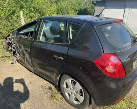 Киа Сид 2007 в Долине на Automoto.ua Черный Киа Сид, объемом двигателя 1.6 л и пробегом 170 тыс. км за 1000 $, фото 2 на Automoto.ua