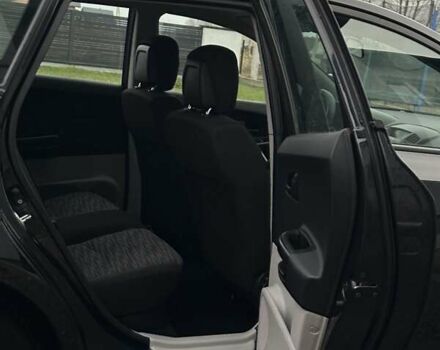 Черный Киа Сид, объемом двигателя 1.6 л и пробегом 238 тыс. км за 5700 $, фото 33 на Automoto.ua