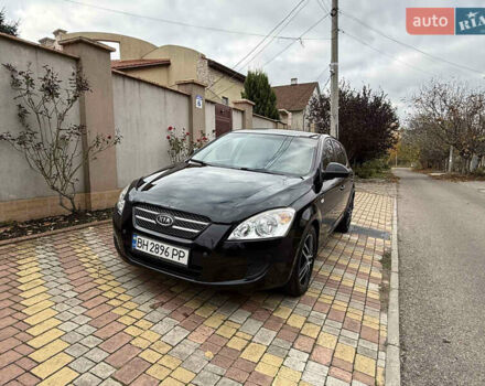 Черный Киа Сид, объемом двигателя 1.6 л и пробегом 203 тыс. км за 5900 $, фото 5 на Automoto.ua