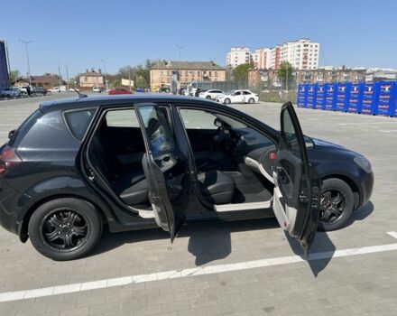 Черный Киа Сид, объемом двигателя 1.4 л и пробегом 260 тыс. км за 4200 $, фото 8 на Automoto.ua
