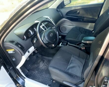 Черный Киа Сид, объемом двигателя 2 л и пробегом 275 тыс. км за 5400 $, фото 4 на Automoto.ua