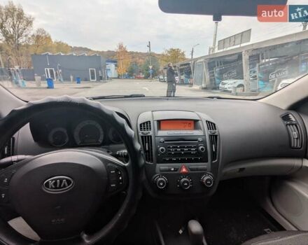 Киа Сид 2007 в Полтаве на Automoto.ua Черный Киа Сид, объемом двигателя 1.6 л и пробегом 211 тыс. км за 5400 $, фото 16 на Automoto.ua