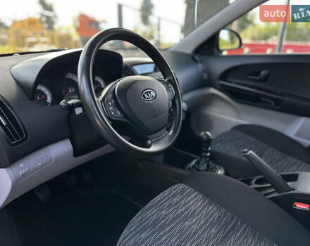 Чорний Кіа Сід, об'ємом двигуна 1.4 л та пробігом 226 тис. км за 5900 $, фото 30 на Automoto.ua