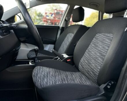 Черный Киа Сид, объемом двигателя 1.4 л и пробегом 226 тыс. км за 5900 $, фото 6 на Automoto.ua