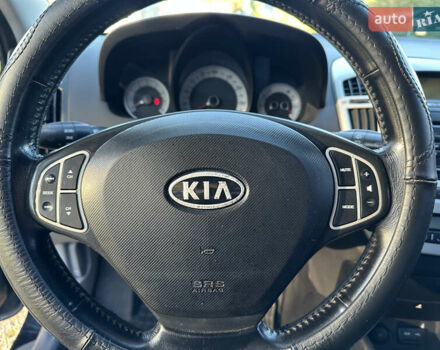 Киа Сид 2008 в Киеве на Automoto.ua Черный Киа Сид, объемом двигателя 1.6 л и пробегом 190 тыс. км за 4950 $, фото 22 на Automoto.ua