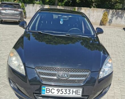 Черный Киа Сид, объемом двигателя 1.4 л и пробегом 156 тыс. км за 4800 $, фото 3 на Automoto.ua