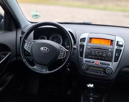 Черный Киа Сид, объемом двигателя 1.6 л и пробегом 220 тыс. км за 5850 $, фото 33 на Automoto.ua