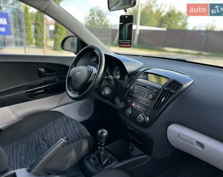 Чорний Кіа Сід, об'ємом двигуна 1.4 л та пробігом 226 тис. км за 5900 $, фото 46 на Automoto.ua