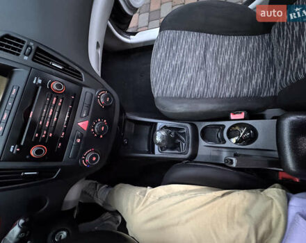 Черный Киа Сид, объемом двигателя 1.6 л и пробегом 176 тыс. км за 5200 $, фото 7 на Automoto.ua
