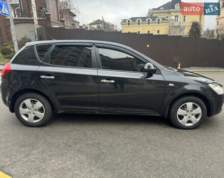 Черный Киа Сид, объемом двигателя 1.4 л и пробегом 334 тыс. км за 3999 $, фото 7 на Automoto.ua