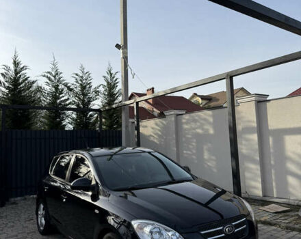 Черный Киа Сид, объемом двигателя 2 л и пробегом 216 тыс. км за 6200 $, фото 2 на Automoto.ua