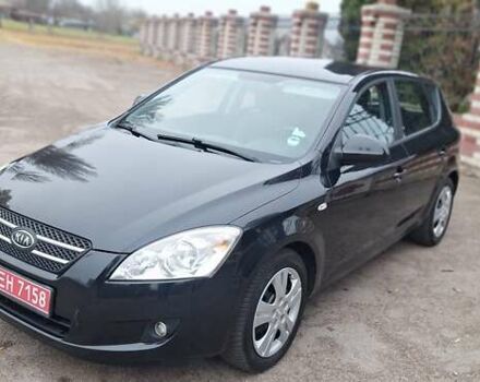 Черный Киа Сид, объемом двигателя 1.6 л и пробегом 220 тыс. км за 5850 $, фото 2 на Automoto.ua