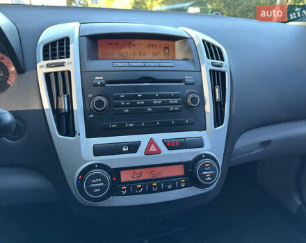 Киа Сид 2008 в Киеве на Automoto.ua Черный Киа Сид, объемом двигателя 1.6 л и пробегом 190 тыс. км за 4950 $, фото 46 на Automoto.ua