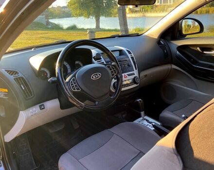 Киа Сид 2008 в Киеве на Automoto.ua Черный Киа Сид, объемом двигателя 1.6 л и пробегом 257 тыс. км за 5800 $, фото 3 на Automoto.ua